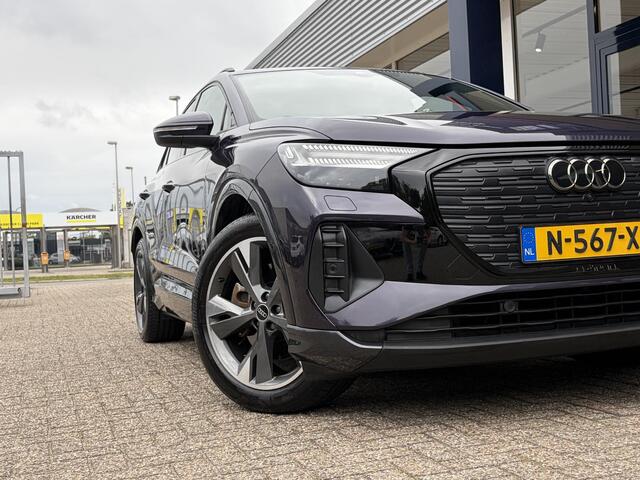 Audi Q4 e-tron 40 Launch edition Advanced 77 kWh / NL-Auto / Vol-Leder / Grote-Accu / Warmtepomp / Elektr.-Stoelen met Geheugen / Stoelverwarming / Matrix-LED / Standkachel / Trekhaak / Apple-Carplay & Android-Auto / Cruise-Control / Climate-Control / Elektr.-Achterklep / DAB Radio-Bluetooth / Navi / PDC / BTW-Auto / Camera-Achter / 20'' LMV / ENZ.