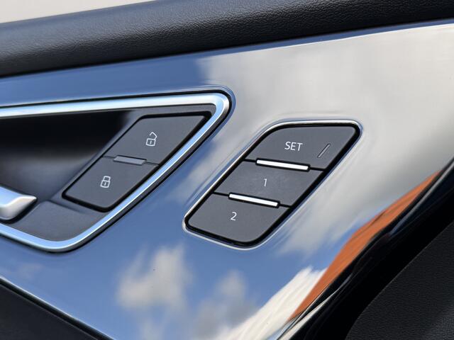 Audi Q4 e-tron BWJ 2021 40 Launch edition 204 PK S Competition 77 kWh ADAPTIVE CRUISE | 360 CAM. | KEYLESS | PANODAK | MEMORY | RS STOELEN | HUD | DODE HOEK | ELKTR.STOELEN | LEDER | STOELVERW. | ELEK. KLEP | CARPLAY + ANDROID | NAVI | CLIMA | 21 INCH VELGEN |