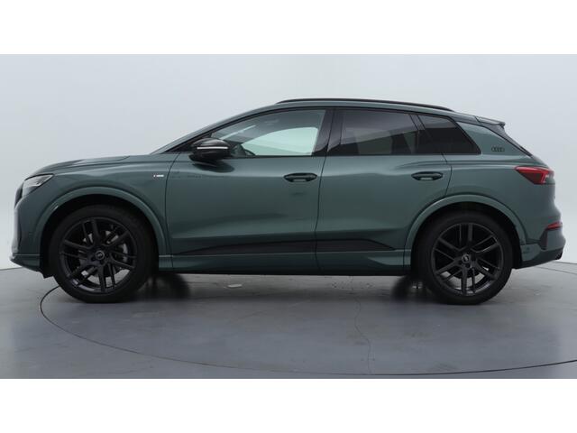 Audi Q4 e-tron S Edition Quattro performance 82 kWh 340Pk / HUD / Sonos / Panodak