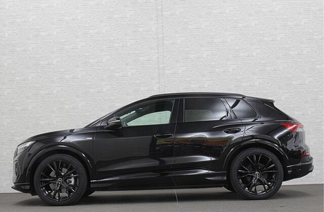 Audi Q4 e-tron 40 S-Line | Sportstoelen | Headup | Leder | 20" | MMI Pro | Zwarte hemelbekleding | 6x Q4 OP VOORRAAD! | Wegklapbare Trekhaak | Privacyglas | Btw auto | 28885,= ex btw. | Bovag garantie. – foto 2