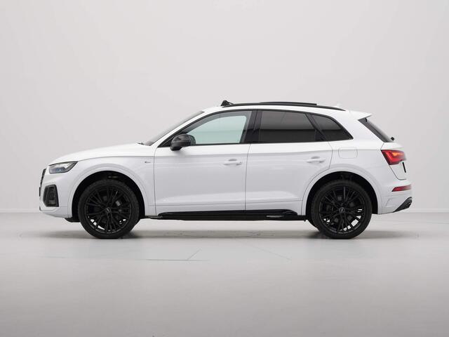 Audi Q5 50 TFSI e S-Line edition Panorama Alcantara Stoelverwarming Acc