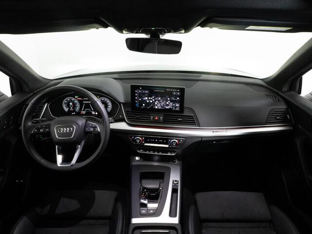 Audi Q5 Sport Edition 50 TFSI e 299pk | Panorama | 21" Velgen | Trekhaak | Camera | Keyless | Stoelverwarming v+a | Adaptieve Cruise | Dodehoekdetectie | Elek. stoelen |