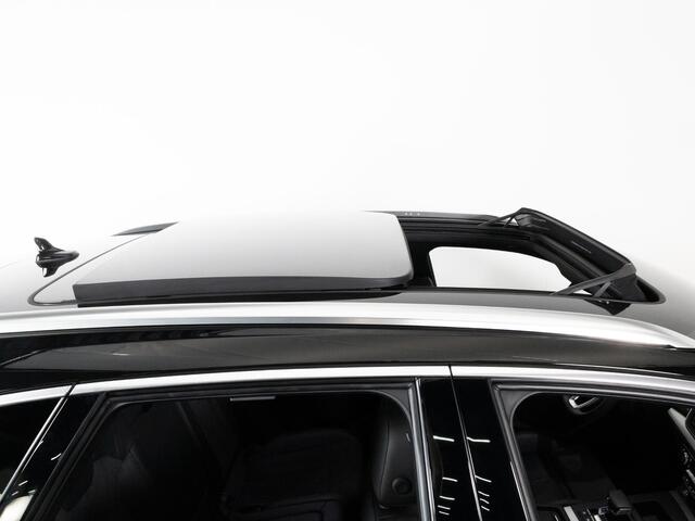 Audi Q5 Sport Edition 50 TFSI e 299pk | Panorama | 21" Velgen | Trekhaak | Camera | Keyless | Stoelverwarming v+a | Adaptieve Cruise | Dodehoekdetectie | Elek. stoelen |