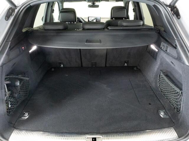 Audi Q5 S-Line 55 TFSI e 367 PK | Matrix LED | Panoramadak | Trekhaak | Keyless | Achteruitrijcamera |