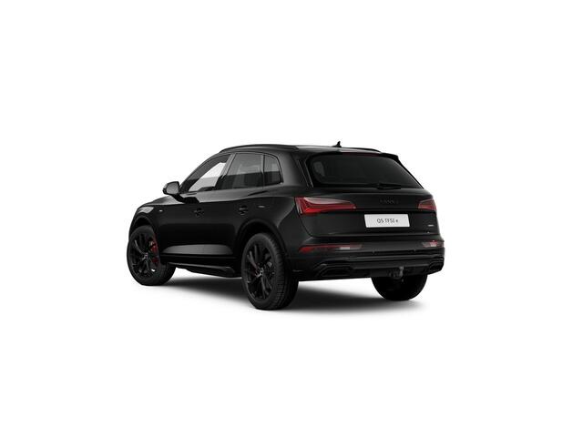 Audi Q5 S edition Competition 50 TFSI e 220 kW / 299 PK SU S-tronic quattro | Glazen panoramadak | Adaptive Air Suspension | Trekhaak