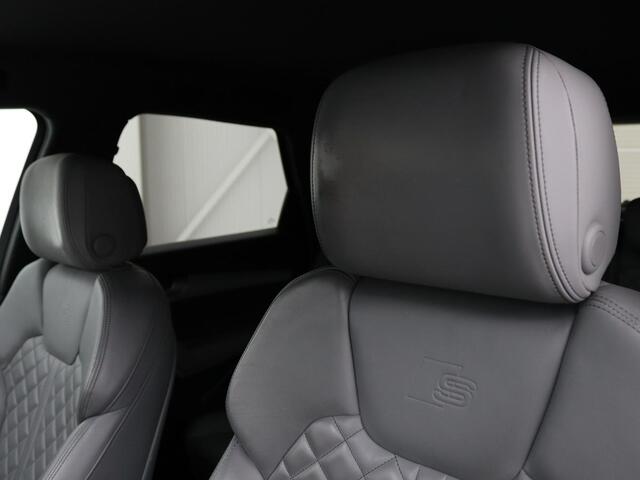 Audi Q5 55 TFSIe S Edition | Trekhaak | Leder | Adaptive cruise | 360 camera | Carplay | Navigatie | Virtual Cockpit | Luchtvering | Matrix LED