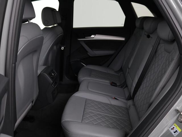 Audi Q5 55 TFSIe S Edition | Trekhaak | Leder | Adaptive cruise | 360 camera | Carplay | Navigatie | Virtual Cockpit | Luchtvering | Matrix LED