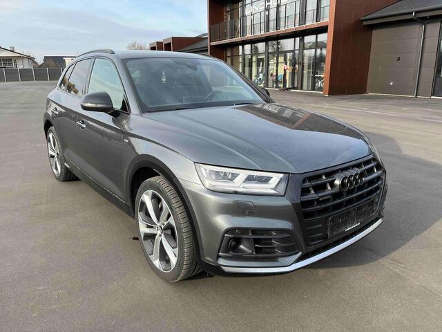 Audi Q5 45 TFSI quattro S edition 245PK Luchtvering 21" Velgen Zwart Optiek Carbon Keyless Go trekhaak Audi virtual cockpit