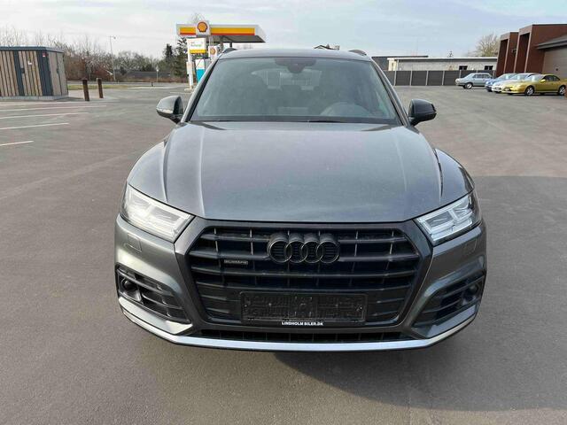 Audi Q5 45 TFSI quattro S edition 245PK Luchtvering 21" Velgen Zwart Optiek Carbon Keyless Go trekhaak Audi virtual cockpit