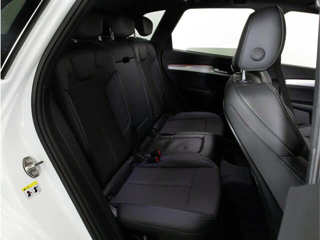 Audi Q5 S-Line 50 TFSI e 299 PK QUATTRO | Panoramadak | Black Edition | Stoelverwarming | Side-Assist | LED Matrix | Adaptieve Cruise |