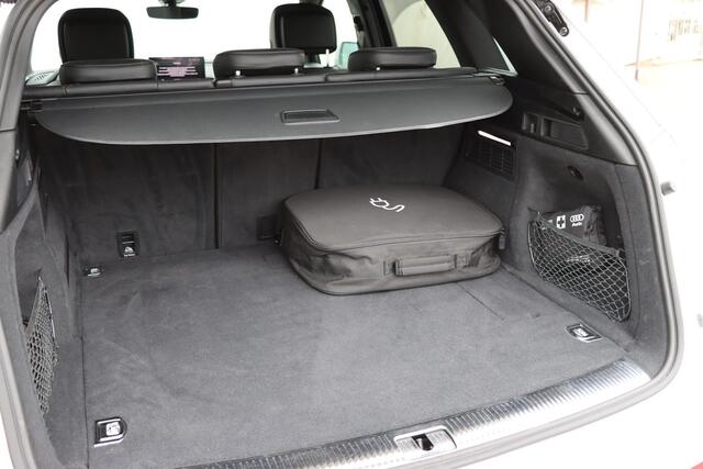 Audi Q5 55 TFSI e S edition Competition 367pk S-Tronic