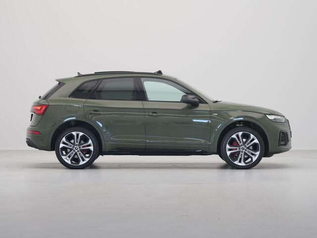 Audi Q5 50 TFSI e 220 kW / 299 pk Panoramadak B&O Camera Trekhaak Leer/alcantara Stoelverwarming