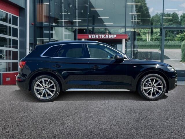 Audi Q5 50 TFSIe QUATTRO S-Edition TREKHAAK/LUCHT-VERING/PANO-DAK/ACC/