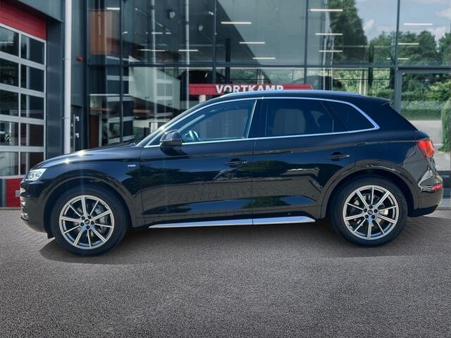 Audi Q5 50 TFSIe QUATTRO S-Edition TREKHAAK/LUCHT-VERING/PANO-DAK/ACC/