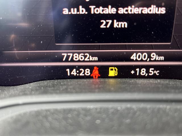 Audi Q5 55 TFSI e quattro S-Line / AUTOMAAT/ PANO/ LUCHTVERING/ NAVI/ ELEK. ACHTERKLEP/ STUUR+STOEL VERWARM. V+A/ PARK. SENSOREN V+A/ CAMERA/ KEYLESS/ ACC/ BLUETOOTH/ DAB/ LED/ DRIVE SELECT/ 20'' LMV