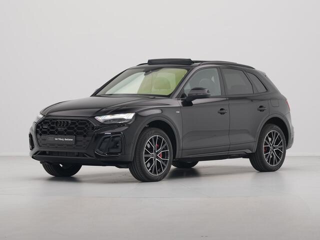 Audi Q5 55 TFSI e PHEV 367 pk S edition Competition Panoramadak Camera B&O Park Assist Trekhaak