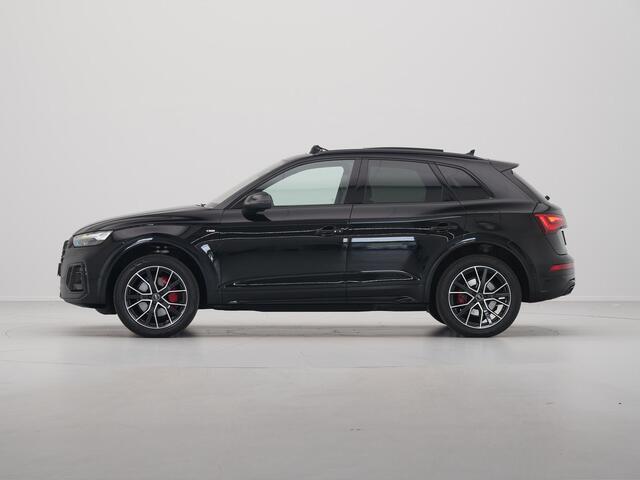 Audi Q5 55 TFSI e PHEV 367 pk S edition Competition Panoramadak Camera B&O Park Assist Trekhaak