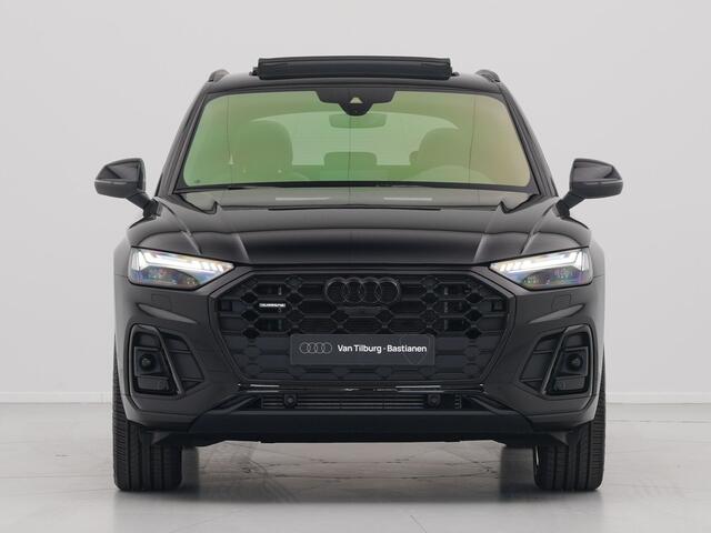 Audi Q5 55 TFSI e PHEV 367 pk S edition Competition Panoramadak Camera B&O Park Assist Trekhaak