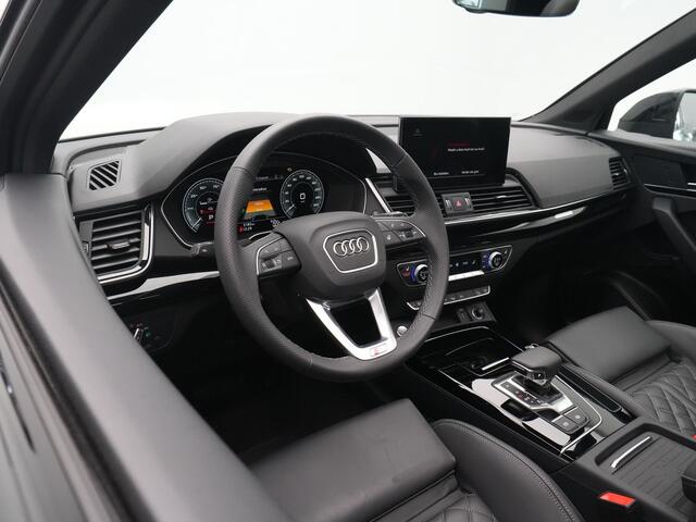 Audi Q5 55 TFSI e PHEV 367 pk S edition Competition Panoramadak Camera B&O Park Assist Trekhaak