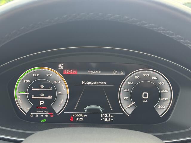 Audi Q5 50 TFSI e S edition Competition | Dodehoek | ACC | Keyless | Camera