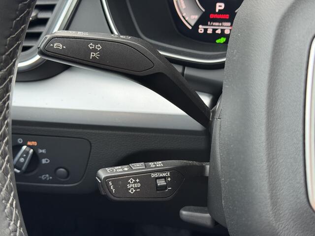 Audi Q5 50 TFSI e S edition Competition | Dodehoek | ACC | Keyless | Camera