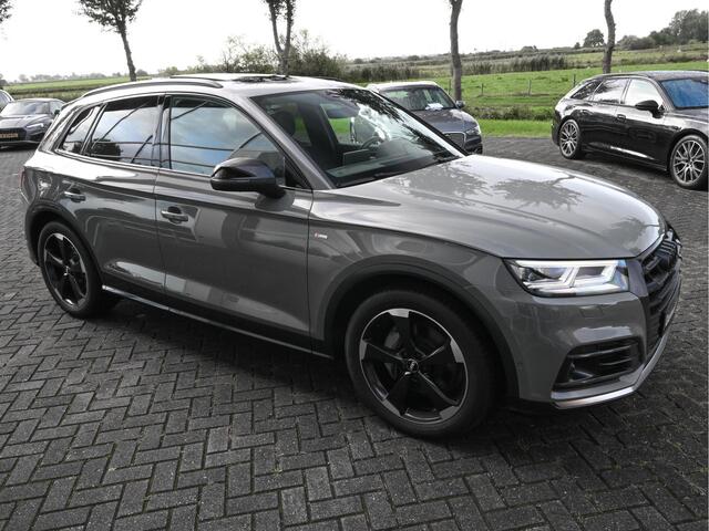 Audi Q5 50TDI 286pk Quattro S-Line + Design Black optic Lucht Pano Carbon Keyless Camera 20-Inch