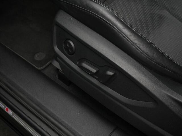 Audi Q5 S edition Competition 55 TFSI e 270 kW / 367 pk quattro | Camera | Stoelverwarming | Standkachel | Leder | Side Assist | 20 inch
