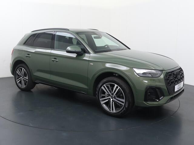 Audi Q5 S edition Competition 50 TFSI e 220 kW / 299 PK SU
