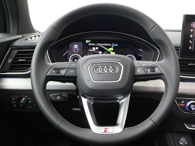 Audi Q5 S edition Competition 50 TFSI e 220 kW / 299 PK SU