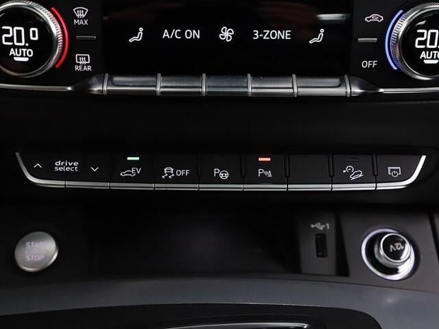 Audi Q5 55 TFSI e quattro Competition Sport | LED Matrix | Pano | Luchtvering | B&O | Trekhaak | Stoelverwarming | Hulppakket stad + tour | Standkac 10-2020 93.320 KM