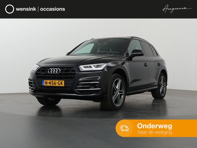 Audi Q5 55 TFSI e quattro Competition S-Line | Panoramadak | Sportstoelen | Digitale Cockpit | Camera | Black Pack | Stoelverwarming | Adaptieve Cruise Control | Elektrisch verstelbare stoelen | LED |