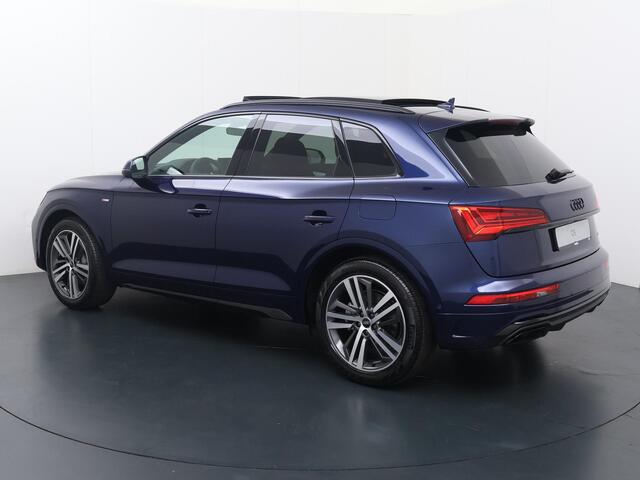 Audi Q5 S edition Competition 50 TFSI e 220 kW / 299 PK SU Pano Adaptive assistentie parking/tour keyless