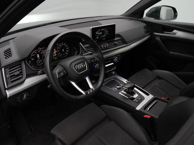 Audi Q5 55 TFSI e 367 pk S-tronic quattro Competition / S-Line | Panoramadak | Trekhaak | Leder/alcantara | Bang & Olufsen | Elektr. verstelbare stoelen | Achteruitrijcamera