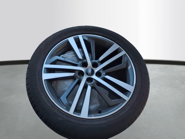 Audi Q5 50 TFSI e 299pk PHEV S edition / Panoramadak / Luchtvering / 360 camera / Wordt Verwacht