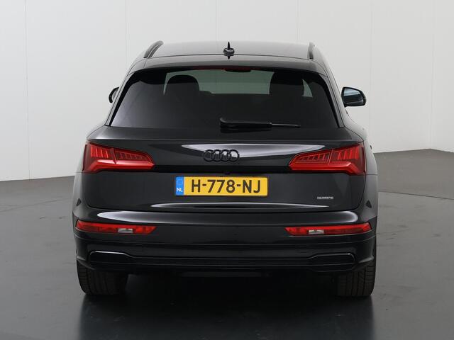 Audi Q5 50 TFSI e quattro S Line | Luchtvering | Parkeercamera| Navigatiesysteem | Elektr. Verstelbare Sportstoelen Met Geheugen | Cruise Control | Climate Control |
