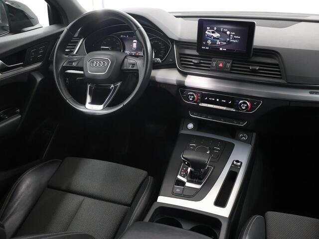Audi Q5 50 TFSI e quattro S Line | Luchtvering | Parkeercamera| Navigatiesysteem | Elektr. Verstelbare Sportstoelen Met Geheugen | Cruise Control | Climate Control |