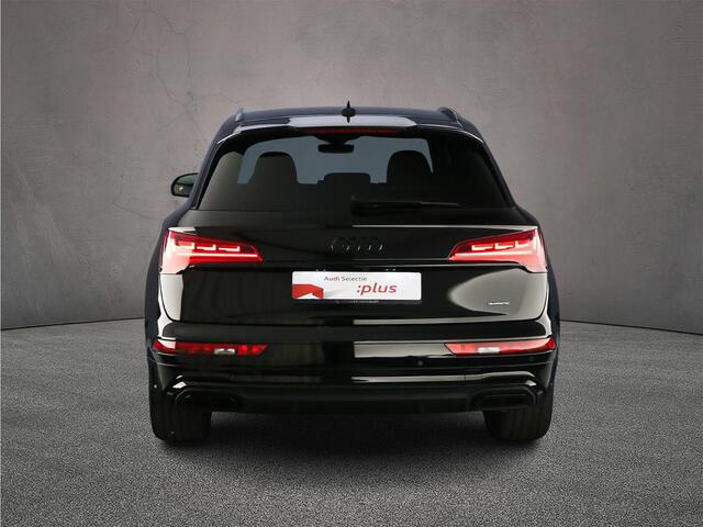 Audi Q5 55 TFSI e S edition | Luchtvering | Matrix | Carplay | Comfortsleutel | Tour | Parking | City | Zwart optiek| 20 inch | OLED | Elekt.verstbare-stoelen-Memory |