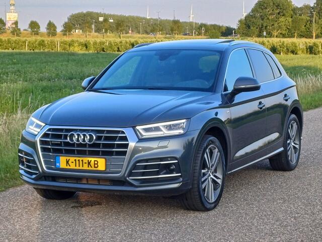 Audi Q5 2.0 TFSI quattro Sport S Line Black Edition /Pano/S-Line/B&O/Trekh./Camera/20"/Lage KM/