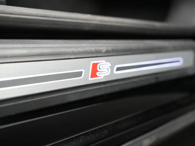 Audi Q5 50 TFSI e Quattro S Line Plug In Hybrid 299pk Dealer O.H PHEV | Alcantara Sportstoelen Verwarmd | Virtual Cockpit | Camera | Navi Plus | BLIS | LED | DAB |