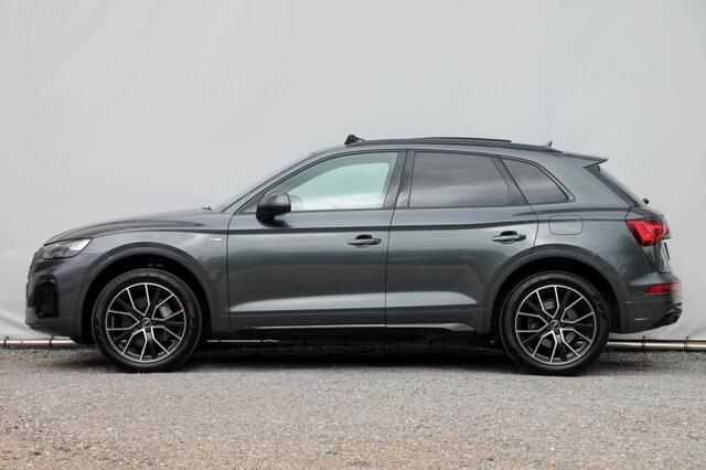 Audi Q5 50 TFSIe S Edition Competition - 299 pk **Pano / Trekhaak
