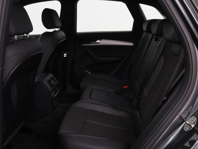 Audi Q5 50 TFSI e quattro S edition | Stoelverwarming | Adaptive cruise | Matrix LED | Half leder | Camera | Carplay | Sfeerverlichting | Sportstoelen | Navigatie