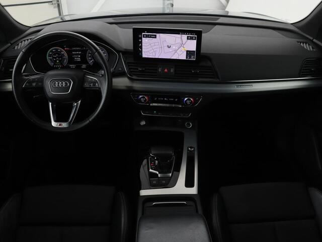 Audi Q5 50 TFSI e quattro S edition | Stoelverwarming | Adaptive cruise | Matrix LED | Half leder | Camera | Carplay | Sfeerverlichting | Sportstoelen | Navigatie