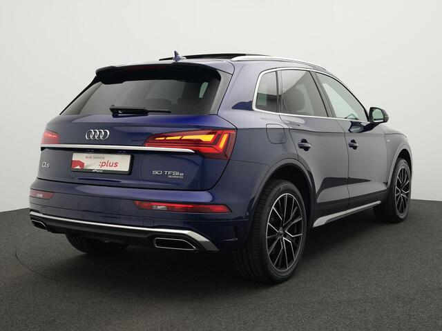 Audi Q5 50 TFSI e 299 pk S-tronic S edition / S-Line | Panoramadak | Rondomzicht camera | Matrix LED | Side Assist | Afgevlakt sportstuur