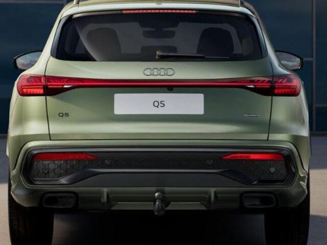 Audi Q5 S edition Competition 2.0 TFSI e | 367 PK | 21 inch velgen |Adaptieve luchtvering | Panorama glasdak | Privacyglas | Sportstoelen | Navigatiepakket |