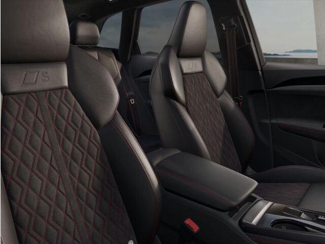 Audi Q5 S edition Competition 2.0 TFSI e | 367 PK | 21 inch velgen |Adaptieve luchtvering | Panorama glasdak | Privacyglas | Sportstoelen | Navigatiepakket |