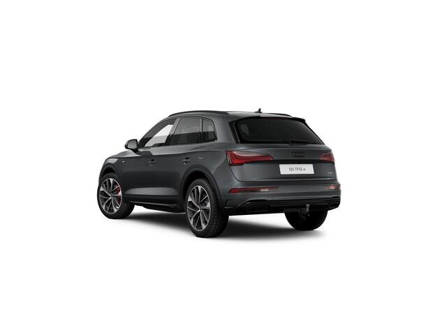 Audi Q5 55 TFSI e S edition Competition 367pk | panoramadak | Trekhaak | Head up Display | Pack Assistent Tour | B&O Premium Sound System