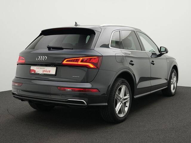 Audi Q5 50 TFSI e 299 pk S-tronic quattro S-Line | Fijnnappa leder | Geheugenstoel | Achteruitrijcamera | Stoelverwarming