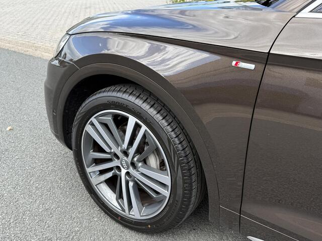 Audi Q5 2.0 TFSI quattro 252PK S-LineoPanooLeder