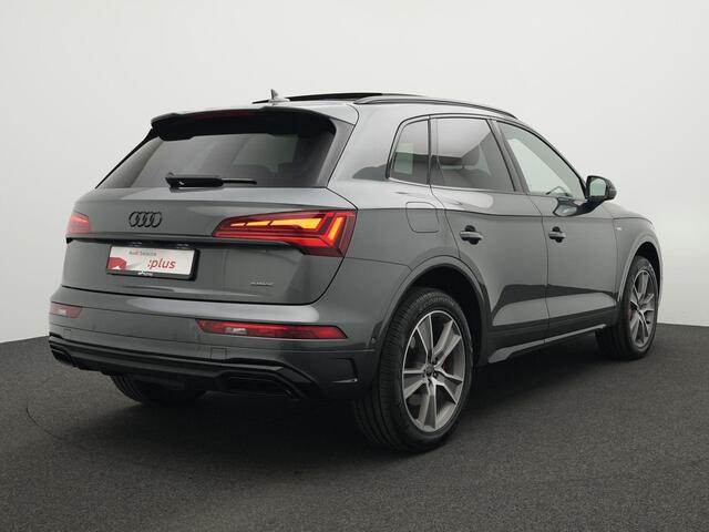 Audi Q5 55 TFSI e 367 pk S-tronic quattro S edition Competition | Panoramadak | Trekhaak | Matrix LED | 360° camera | Bang & Olufsen sound | Stoel-/stuurverwarming | 20 inch