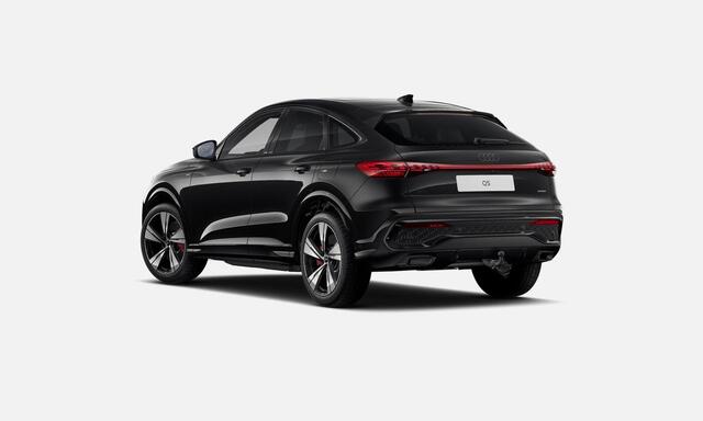 Audi Q5 Sportback e-hybrid quattro 367 PK S edition Competition | Panorama-glasdak | Sportstoelen met stiksel in rood | Trekhaak, elektr. wegklapbaar |